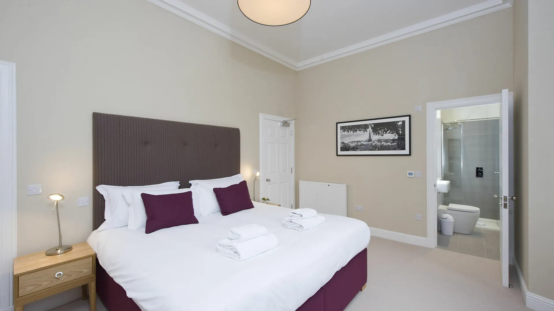 Destiny Scotland - Princes St Residence Edinburgh