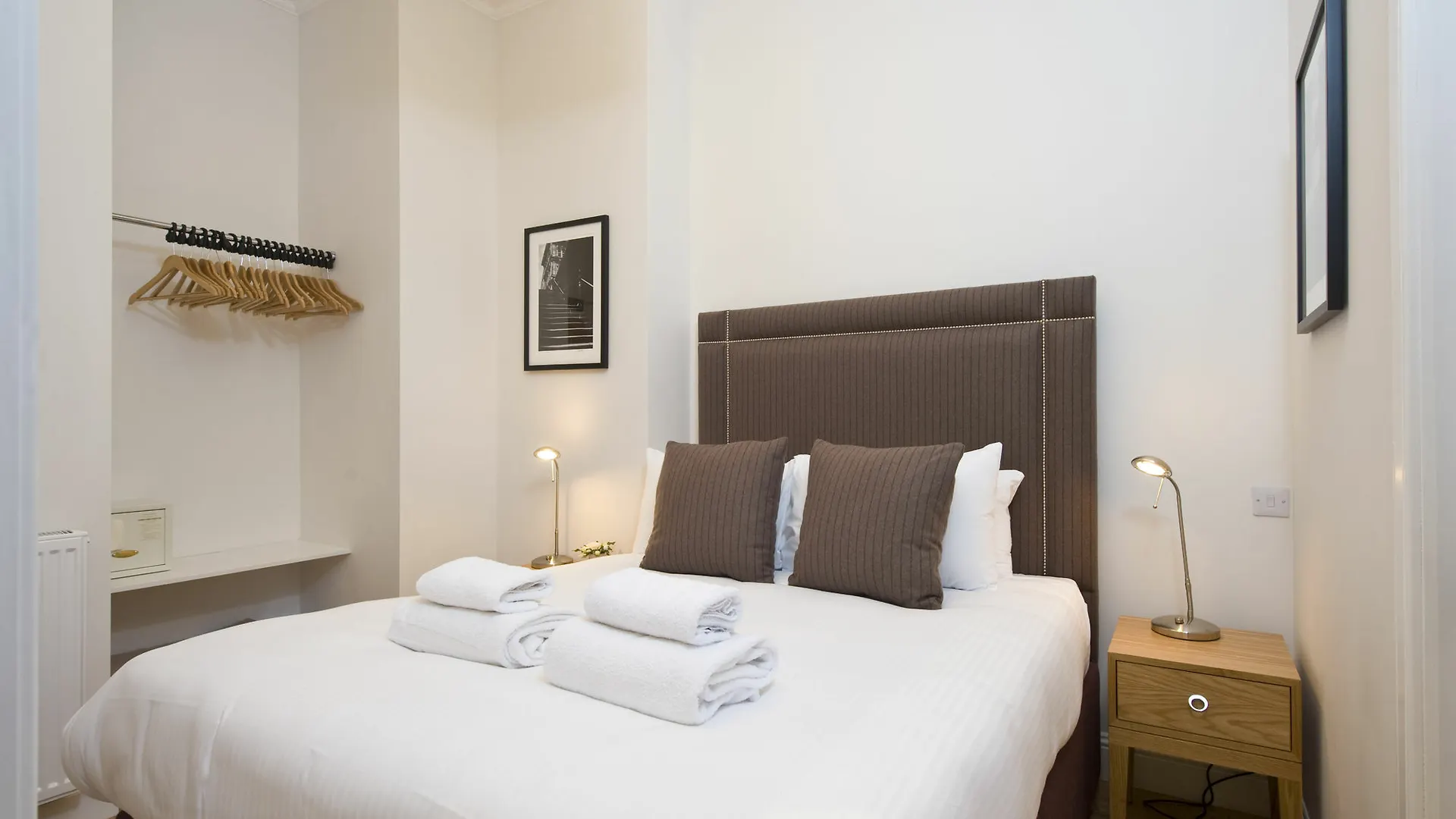 Destiny Scotland - Princes St Residence Edinburgh