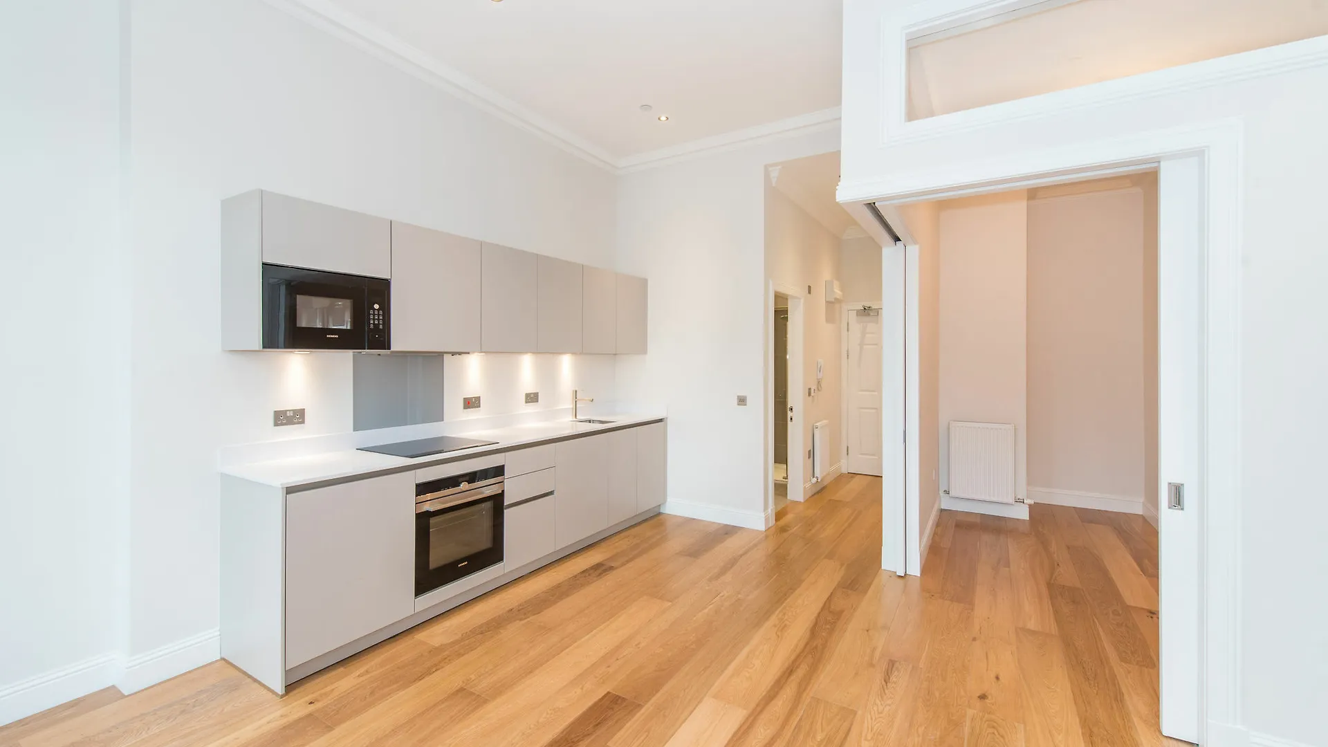 Apartment Destiny Scotland - Princes St Residence Edinburgh United Kingdom