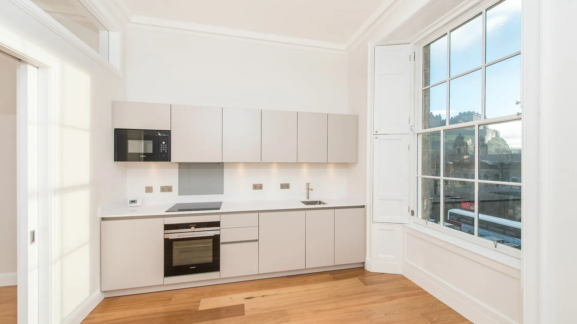 Destiny Scotland - Princes St Residence Edinburgh